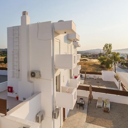 Casa Marinella Lägenhet Gennadi Exteriör bild