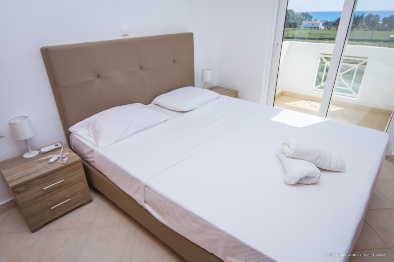 Casa Marinella Lägenhet Gennadi Exteriör bild
