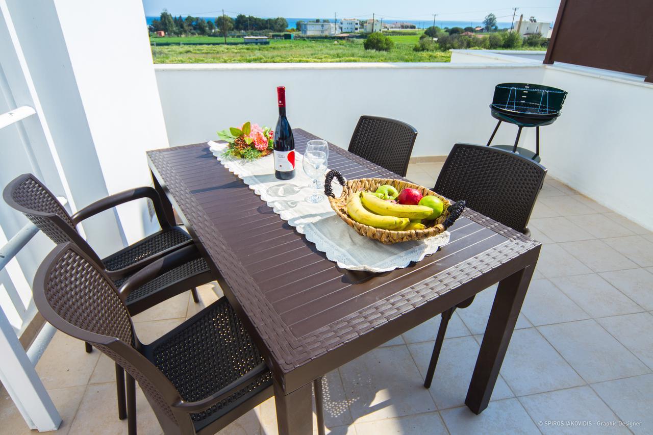 Casa Marinella Lägenhet Gennadi Exteriör bild