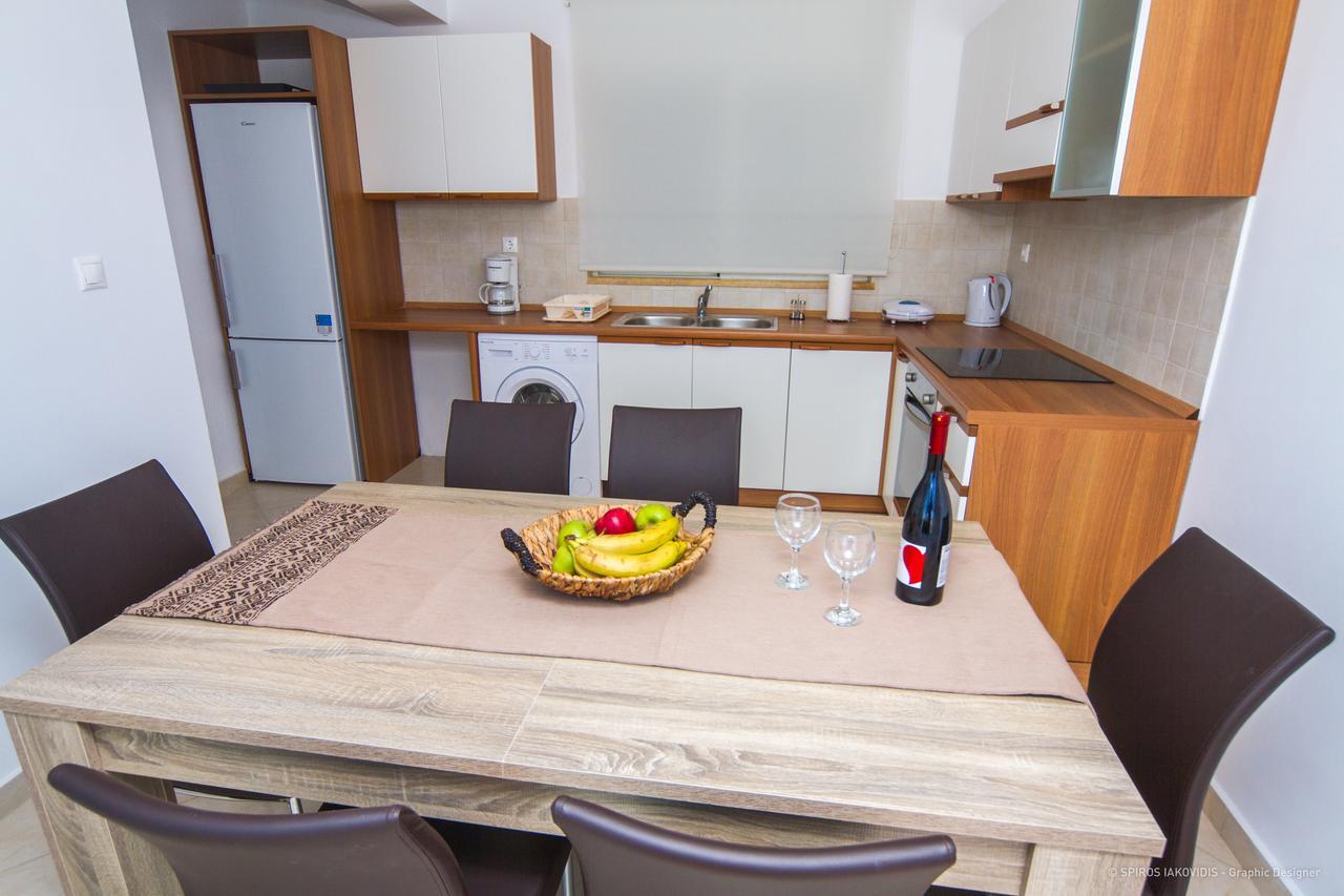 Casa Marinella Lägenhet Gennadi Exteriör bild