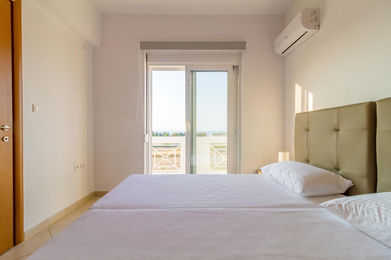 Casa Marinella Lägenhet Gennadi Exteriör bild