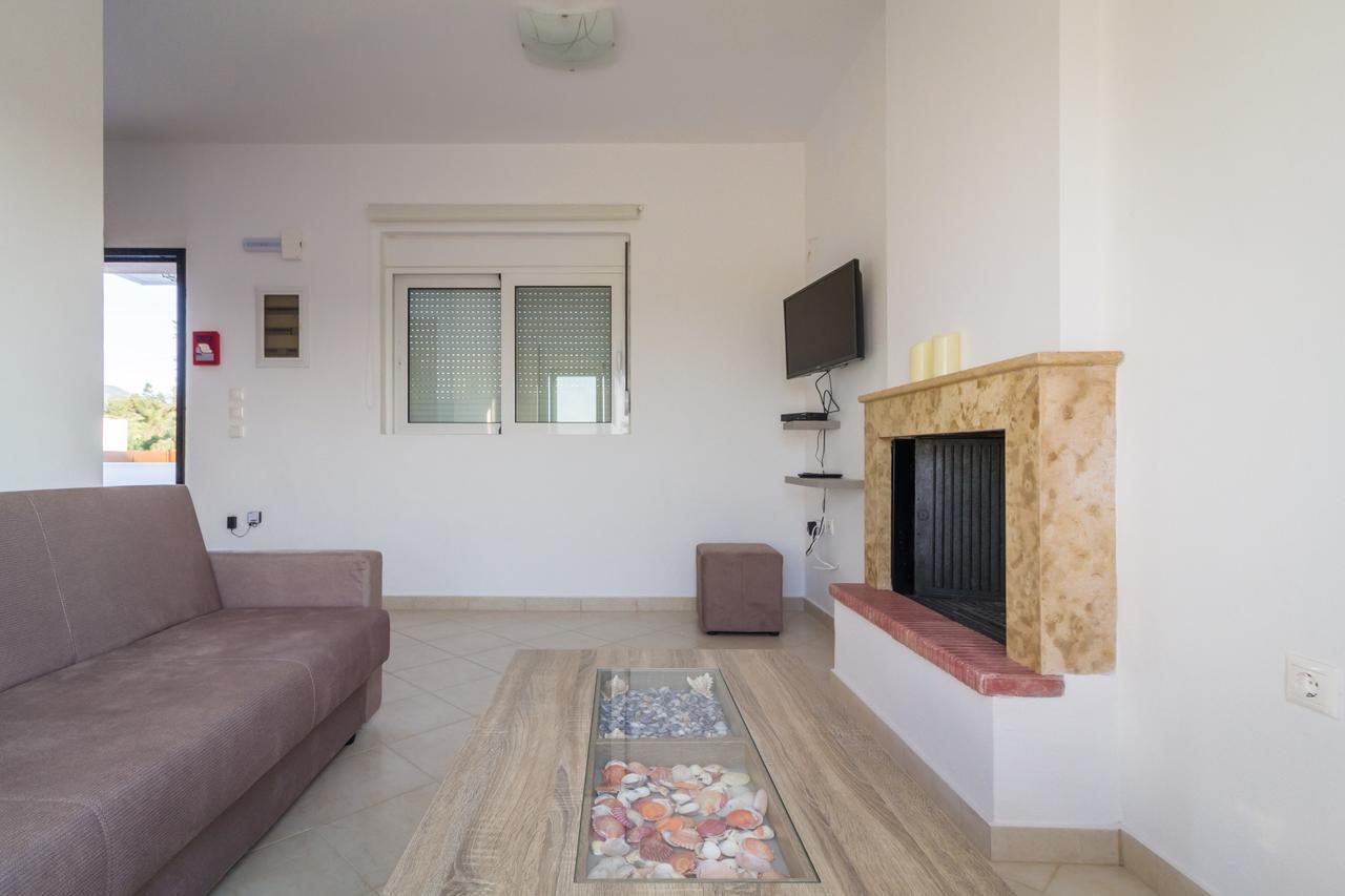 Casa Marinella Lägenhet Gennadi Exteriör bild